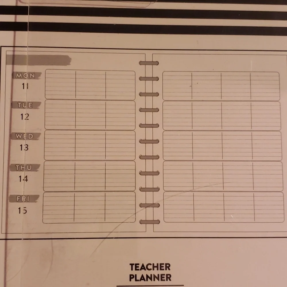 𝅺the happy planner NWT teacher planner 2021-2022